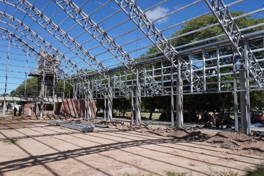 El proyecto para la construcción del nuevo gimnasio contempla la edificación de una nave principal cubierta de 935 m².