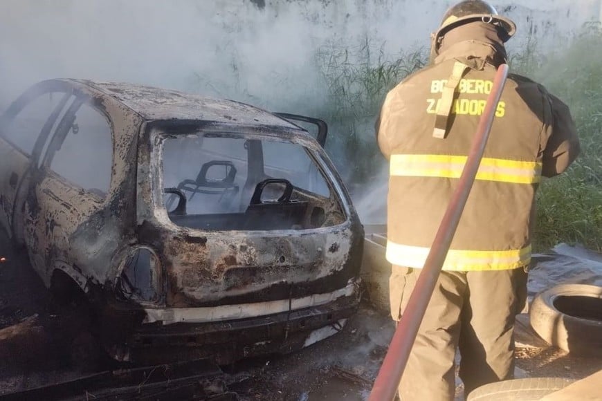 auto incendiado blas parera