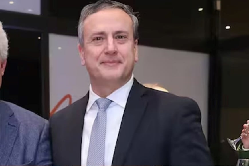 Diego Amarante rechazó el pedido de Tapia para viajar al exterior con una autorización general.