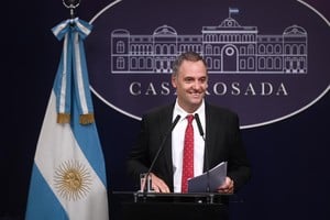 Manuel Adorni este miércoles en conferencia. Crédito: Presidencia