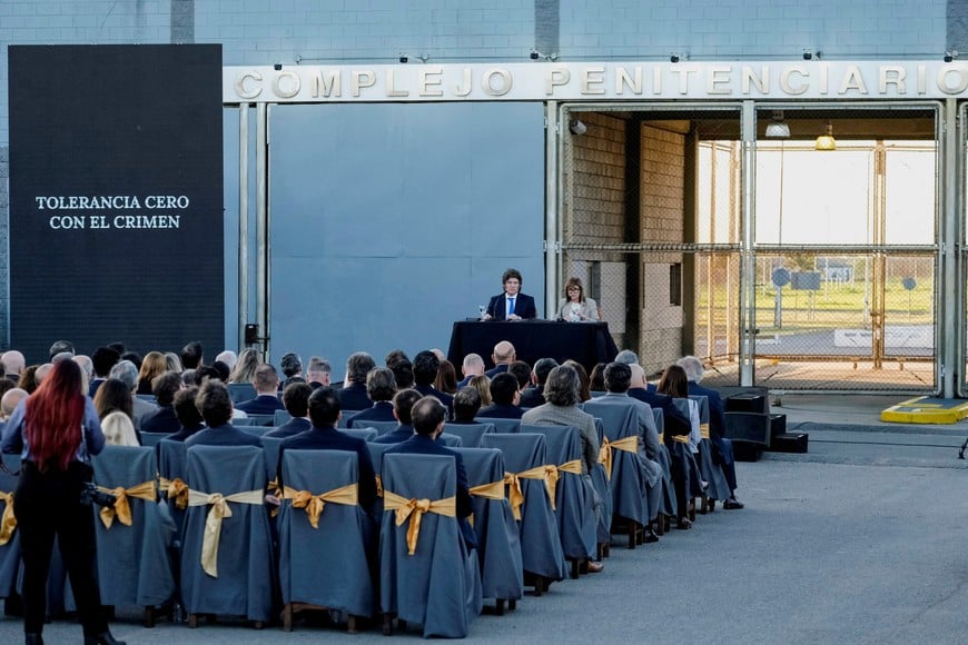 Argentina's President Javier Milei, alongside Security Minister Patricia Bullrich, presents a new Penal Code at the Federal Penitentiary Complex I in Ezeiza, on the outskirts of Buenos Aires, Argentina, Argentina October 2, 2025. REUTERS/Alessia Maccioni