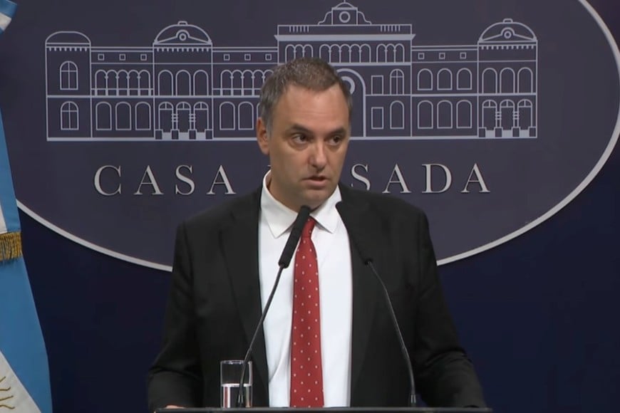Manuel Adorni este miércoles en conferencia.