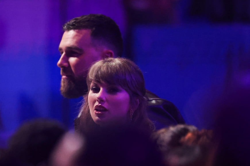 Travis Kelce and Taylor Swift attend the 2026 iHeartRadio Music Awards at the Dolby Theatre in Los Angeles, California, U.S., March 26, 2026. REUTERS/Mario Anzuoni
