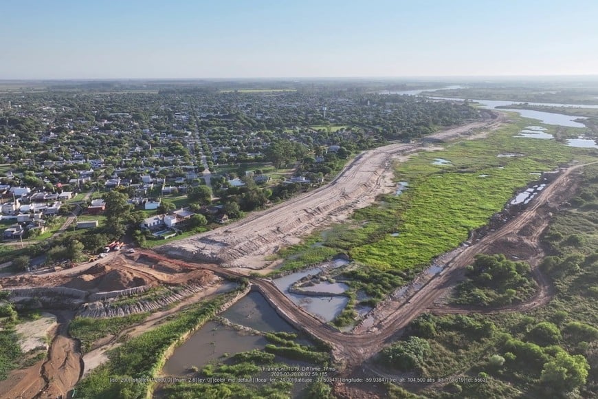 Readecuación de las obras contra inundaciones y estabilización de las barrancas.