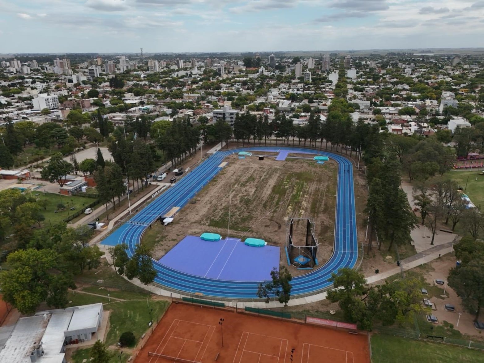 La nueva pista de atletismo en la ciudad de Venado Tuerto.