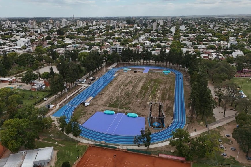La nueva pista de atletismo en la ciudad de Venado Tuerto. Crédito: Fernando Nicola