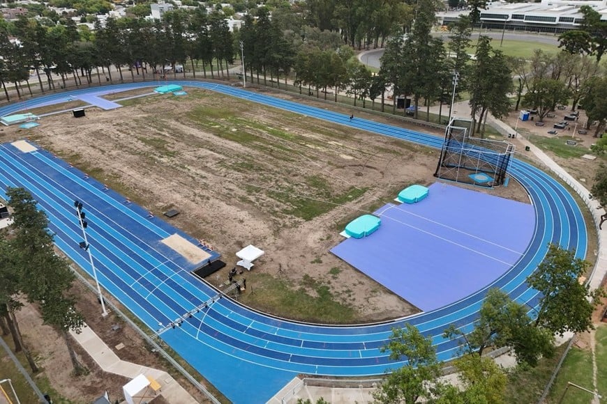 La nueva pista de atletismo en la ciudad de Venado Tuerto. Crédito: Fernando Nicola
