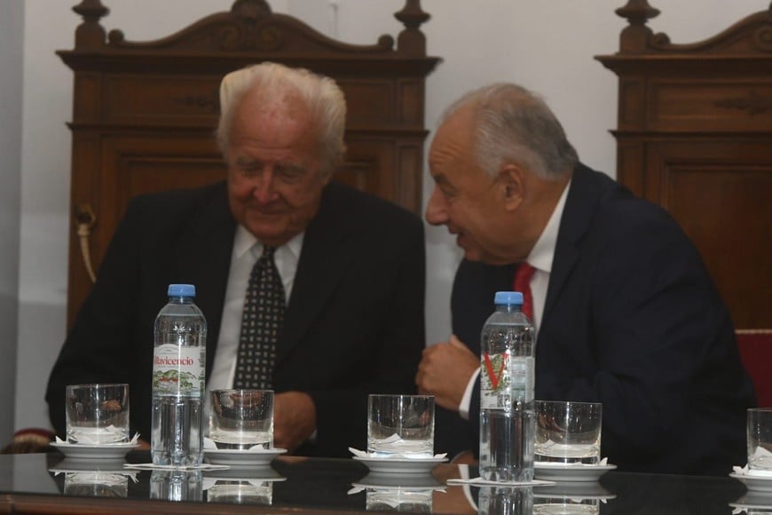 La Corte habilitó una revisión federal en la causa por espionaje, pero el caso sigue en curso