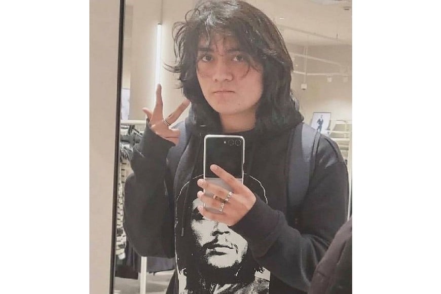 El estudiante tiene 18 años.