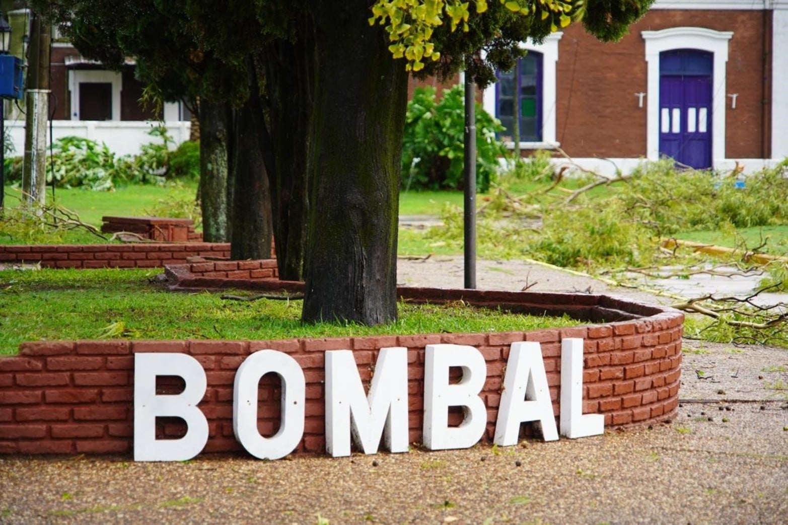 Temporal destruyó una planta de acopio en Bombal.