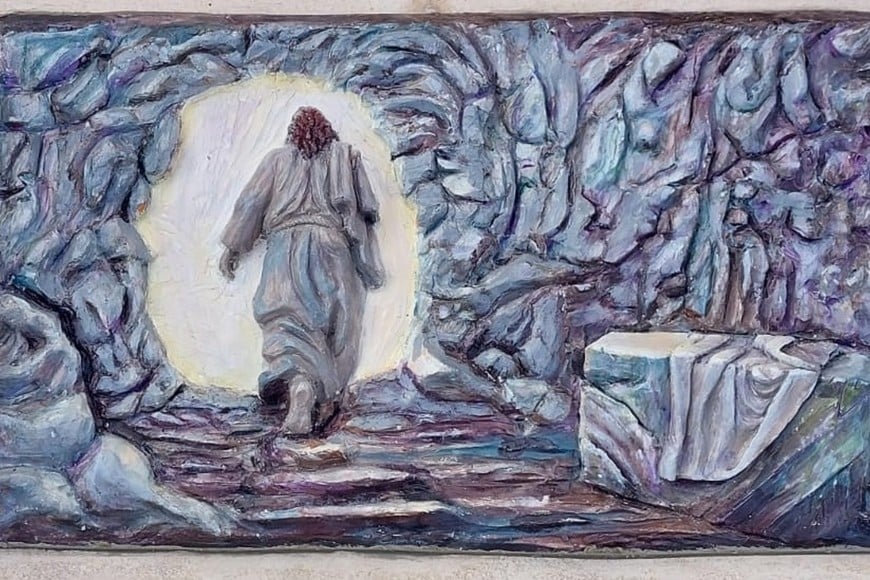 Jesús sale del Santo Sepulcro.