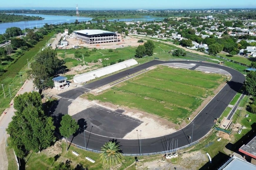 Provincia avanza en la ciudad de Santa Fe con obras deportivas, urbanas y habitacionales para los Juegos Suramericanos 2026. Crédito: Gobierno de Santa Fe