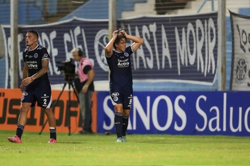 Martín Schlotthauer abrió el marcador en el primer tiempo para el equipo de San Isidro.