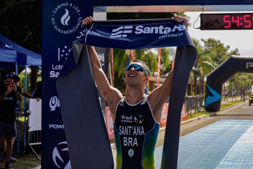 ganadores triatlón gentileza