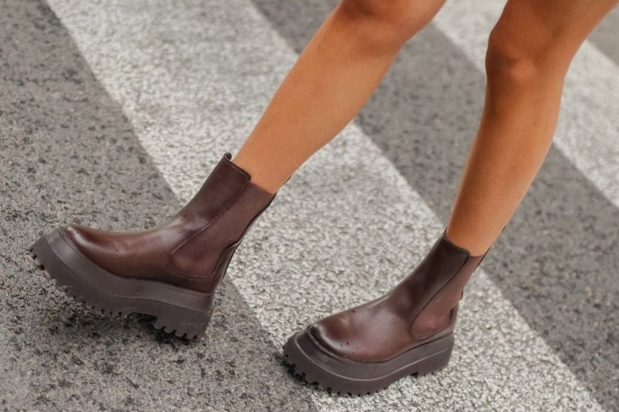 Botas Chelsea, elegancia y versatilidad en un solo diseño.