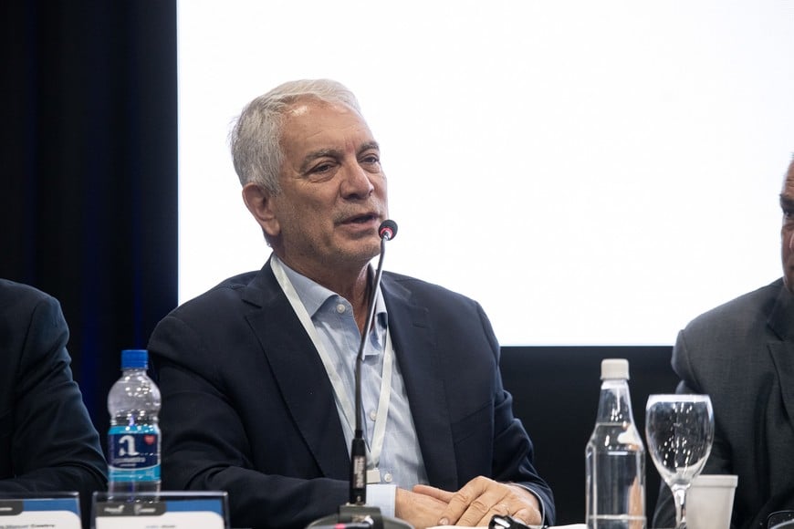 Alak y la experiencia del platense, ex catedrático de historia constitucional. Crédito: COFEIN