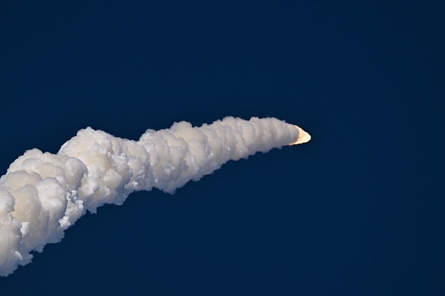 NASA's Artemis II mission to fly by the moon, comprising of the Space Launch System (SLS) rocket with the Orion crew capsule, lifts off from the Kennedy Space Center in Cape Canaveral, Florida, U.S. April 1, 2026.  REUTERS/Steve Nesius