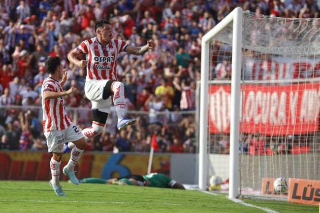 GOL DE ESTIGARRIBIA | Unión-Riestra | Torneo Apertura Fecha 13 | Estadio 15 de Abril. Foto: Matías Pintos