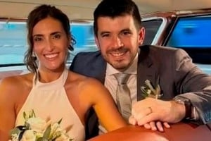 El intendente de Venado Tuerto, Leonel Chiarella, contrajo matrimonio el pasado fin de semana con Nani Bombasaro.