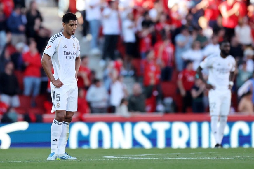 Soccer Football - LaLiga - RCD Mallorca v Real Madrid - Estadi Mallorca Son Moix, Palma de Mallorca, Spain - April 4, 2026
Real Madrid's Jude Bellingham looks dejected after RCD Mallorca's Vedat Muriqi scores their second goal REUTERS/Nacho Doce