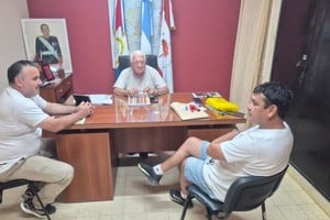 El legislador les expresó una vez más que “desde el comienzo de mi gestión presté atención especial, entre otras cosas, al deporte del departamento Vera”.