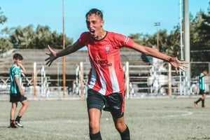 Tomás Fagioli con la camiseta de Colón de San Justo. Gentileza.