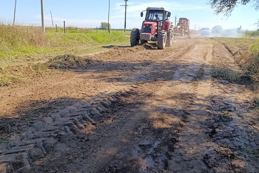 Fuerte trabajo en la red vial rural de San Jerónimo Norte en el mes de marzo.