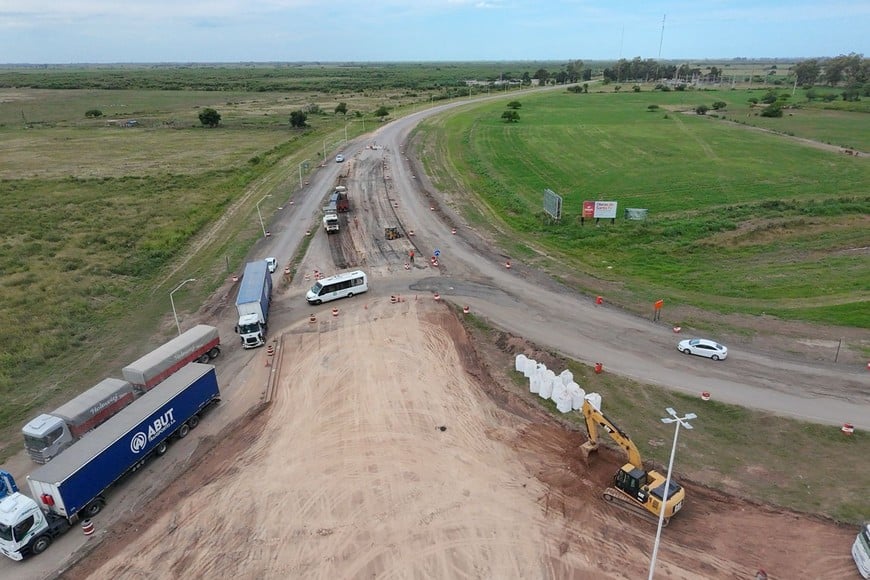 Uno de ellos es la repavimentación de 59 kilómetros de las rutas provinciales 23 y 39, más la construcción de una rotonda estratégica. Son obras que fueron solicitadas en más de una oportunidad por el senador Felipe Michlig.