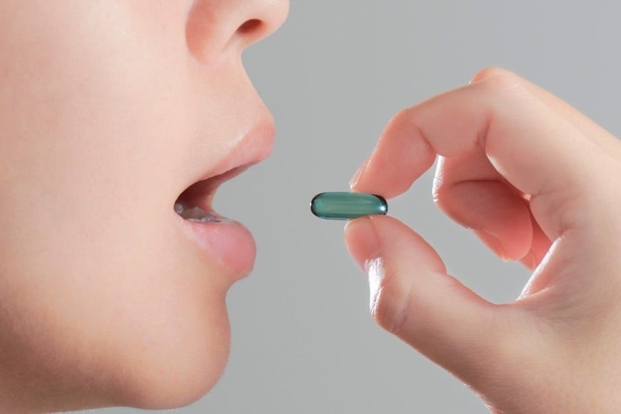 Prácticas como la automedicación o la interrupción de tratamientos contribuyen directamente a agravar este escenario.