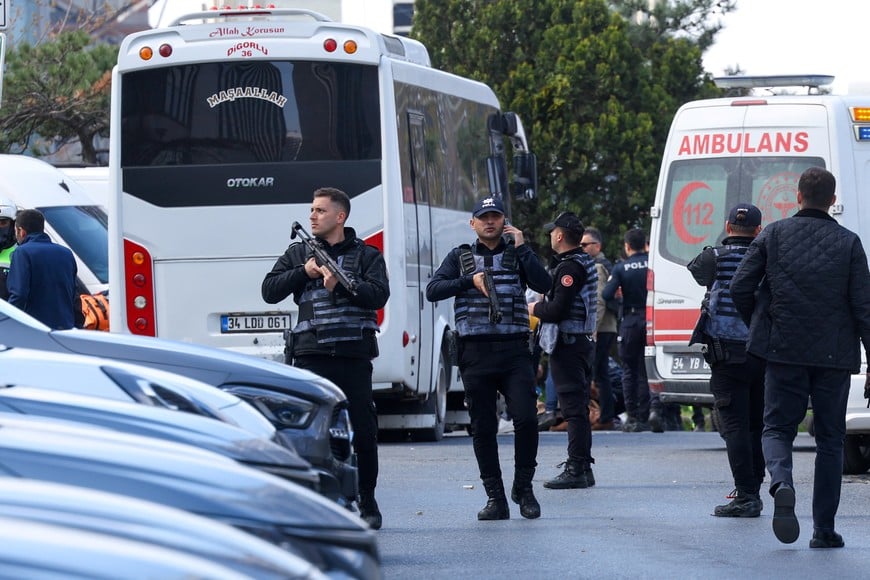 Police work at the scene, after gunfire was heard near the building housing the Israeli consulate, according to a witness, in Istanbul, Turkey, April 7, 2026. REUTERS/Murad Sezer