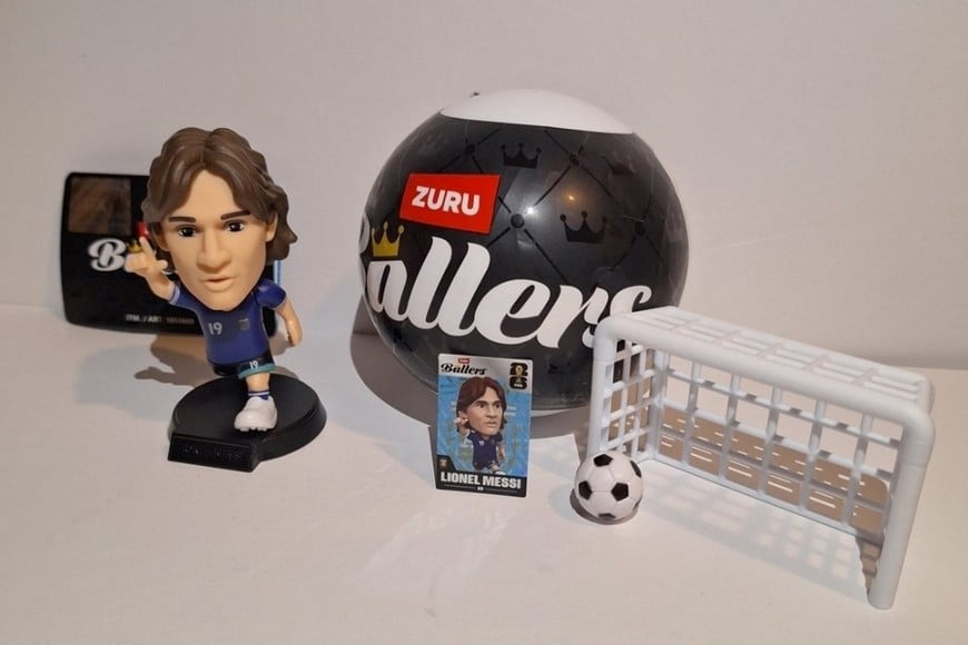 La nueva colección Ballers recupera la estética cabezona que marcó a varias generaciones mundialistas.