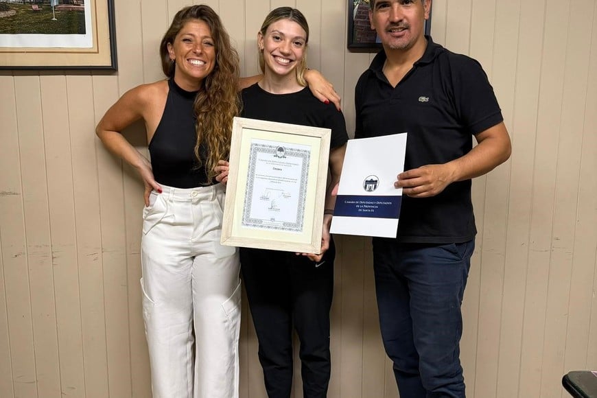 La Cámara de Diputados de la provincia de Santa Fe declaró de interés el récord argentino indoor de 200 metros alcanzado por la atleta Guillermina Cossio, oriunda de Murphy, tras una iniciativa presentada por la diputada provincial Sofía Galnares