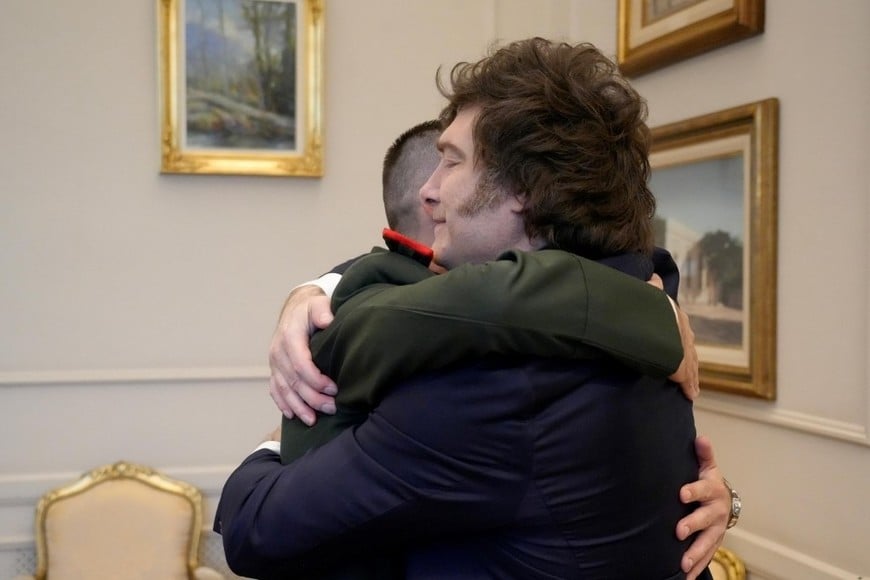 Javier Milei recibió a Nahuel Gallo en la Casa Rosada tras su liberación en Venezuela.