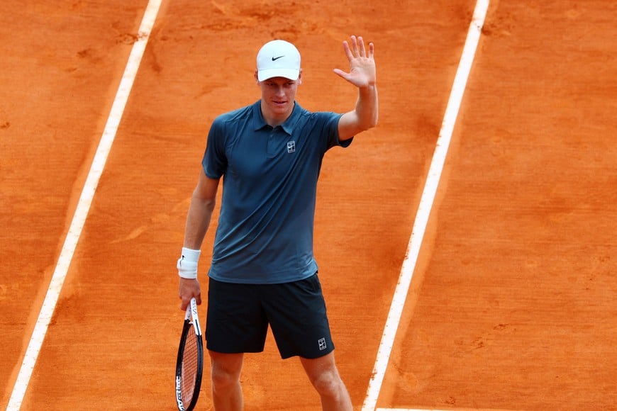 Tennis - ATP Masters 1000 - Monte Carlo Masters - Monte Carlo Country Club, Roquebrune-Cap-Martin, France - April 7, 2026
Italy's Jannik Sinner celebrates winning his round of 32 match against France's Ugo Humbert REUTERS/Manon Cruz