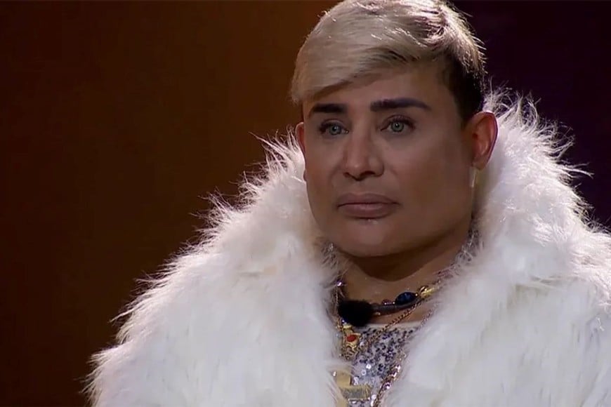 Eduardo Antonio “El Divo”, reconocido cantante y artista cubano, figura muy mediática en el mundo del espectáculo