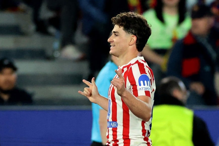 Soccer Football - UEFA Champions League - Quarter Final - First Leg - FC Barcelona v Atletico Madrid - Spotify Camp Nou, Barcelona, Spain - April 8, 2026
Atletico Madrid's Julian Alvarez celebrates scoring their first goal REUTERS/Nacho Doce