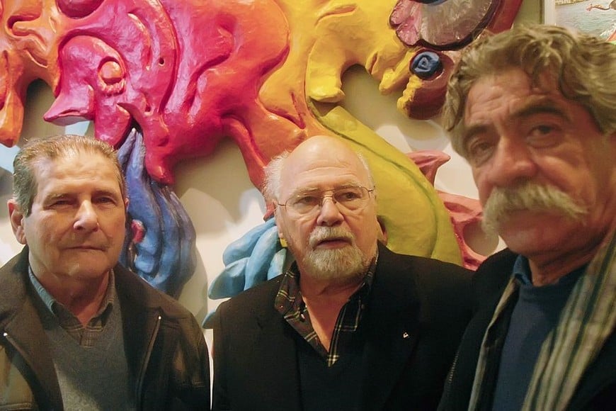 Año 2008 Brizzi y Osvaldo González junto al Escultor Nelson Riffo. Foto. Archivo