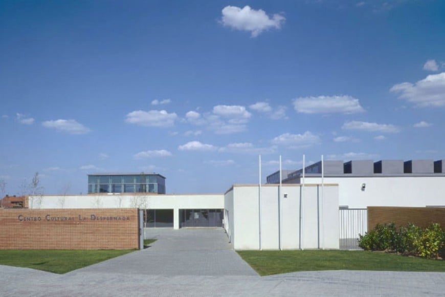 Centro cultural en Villanueva de la Cañada, Madrid, España.