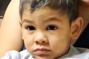 La Justicia secuestró celulares, ordenó allanamientos y todavía espera resultados definitivos de la autopsia.