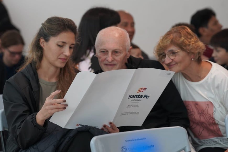 Se presentaron tres ofertas: Cymca SRL que ofertó por $278.000.000, la empresa AG SRL que lo hizo por un valor de $ 308.000.000 y, finalmente, Mario Iglesias Construcciones cuya propuesta económica fue $ 270.000.000.