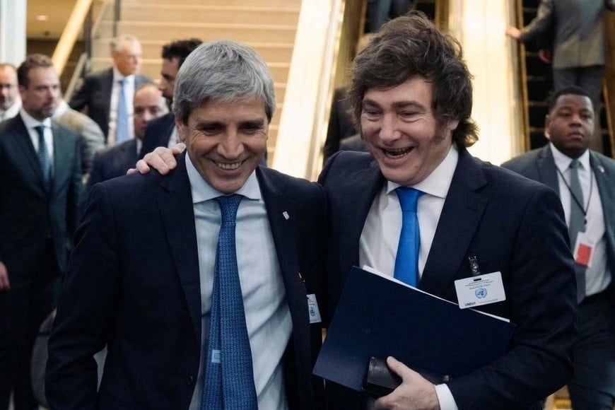 Luis Caputo y Javier Milei