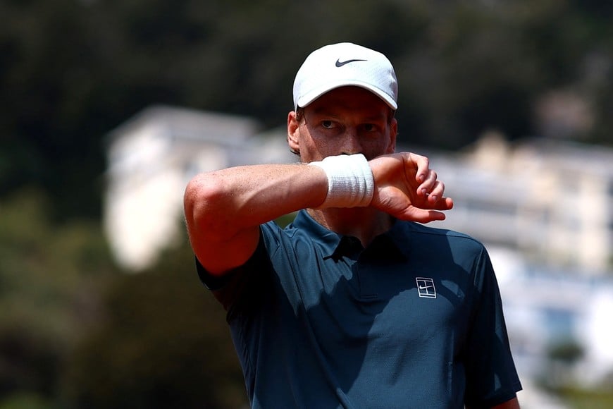 Tennis - ATP Masters 1000 - Monte Carlo Masters - Monte Carlo Country Club, Roquebrune-Cap-Martin, France - April 11, 2026
Italy's Jannik Sinner reacts during his semi final match against Germany's Alexander Zverev REUTERS/Manon Cruz