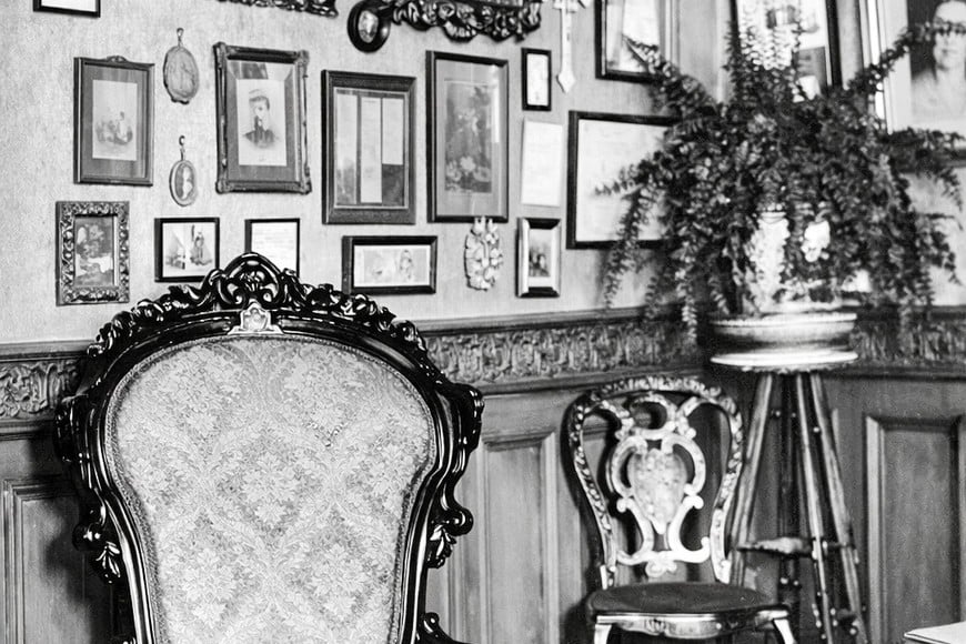 Sillón que integró el mobiliario del Congreso General Constituyente de 1853.