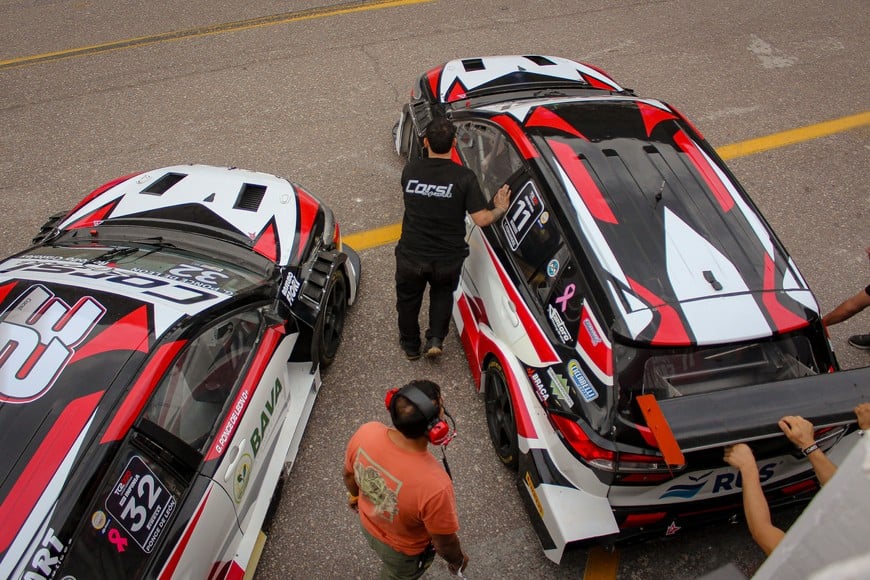 Con autoridad, Ponce de León marcó el ritmo en el inicio del TC2000