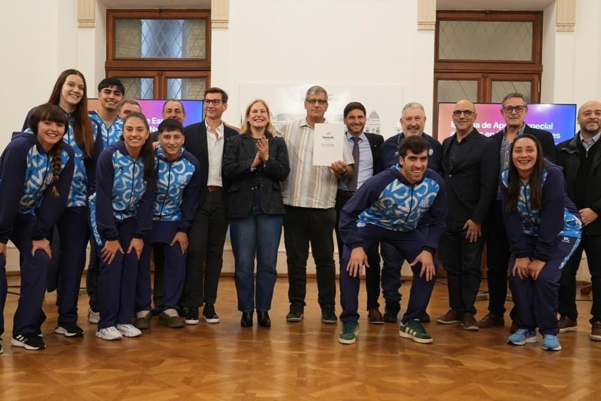 Autoridades destacaron el rol social de los clubes en la contención y formación de jóvenes.