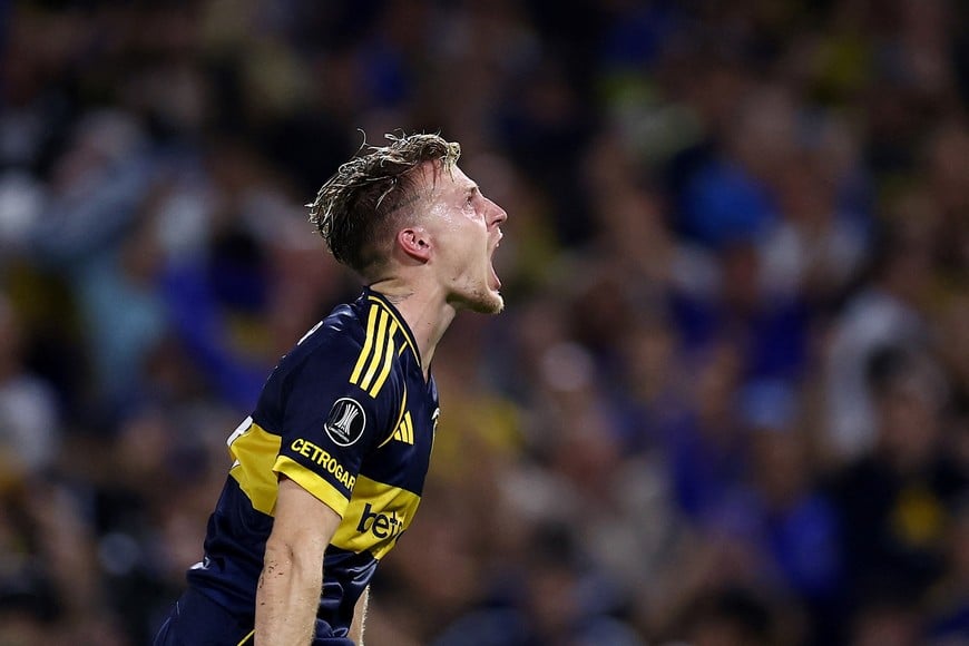 Soccer Football - Copa Libertadores - Group D - Boca Juniors v Barcelona SC - Estadio La Bombonera, Buenos Aires, Argentina - April 14, 2026
Boca Juniors' Santiago Ascacibar celebrates scoring their second goal REUTERS/Agustin Marcarian