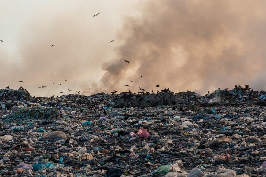 La quema de basura  libera gases tóxicos que afectan la salud