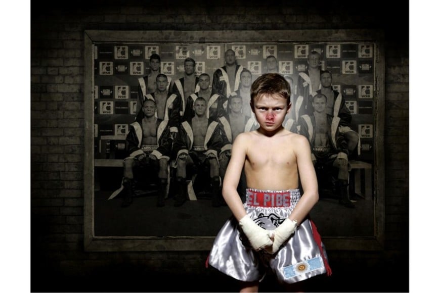 Fotografía de Sergio Fasola, de la muestra “Hola... soy Sergio Fasola”: “El pibe”, de la serie “Ser argentino, una pasión”.