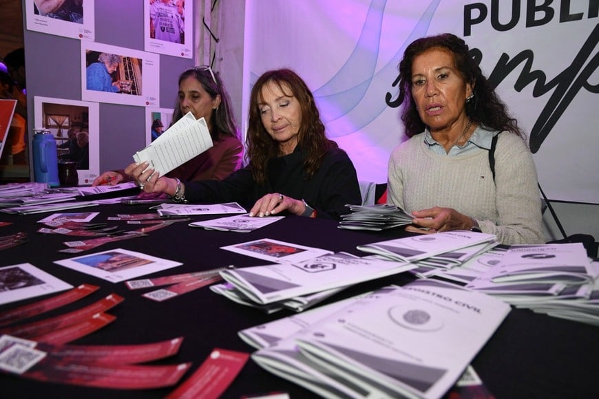 La Universidad no se apaga: jornada de visualización en la UNL