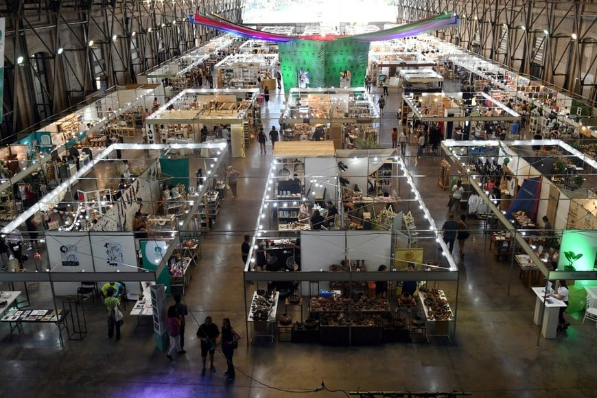 “La Diseña”, un evento que aglutina a cientos de emprendedores locales. Foto: Archivo